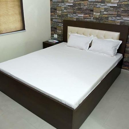 ג'משדפור Oyo 3512 Hotel Crystal Residency מראה חיצוני תמונה
